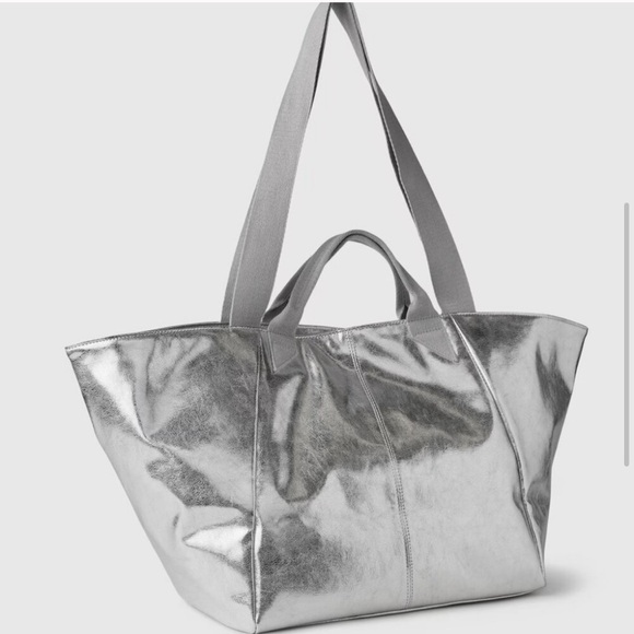 GAP Metallic Vegan Leather Tote Bag! - Picture 2 of 5
